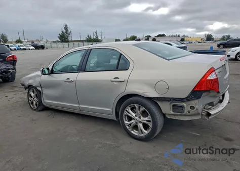 2010 Ford Fusion S z USA, uszkodzony, nr VIN 3FAHP0GA9AR271496